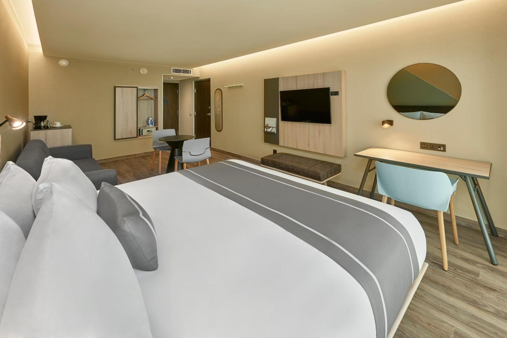 City Express Plus By Marriott Ensenada Exterior photo