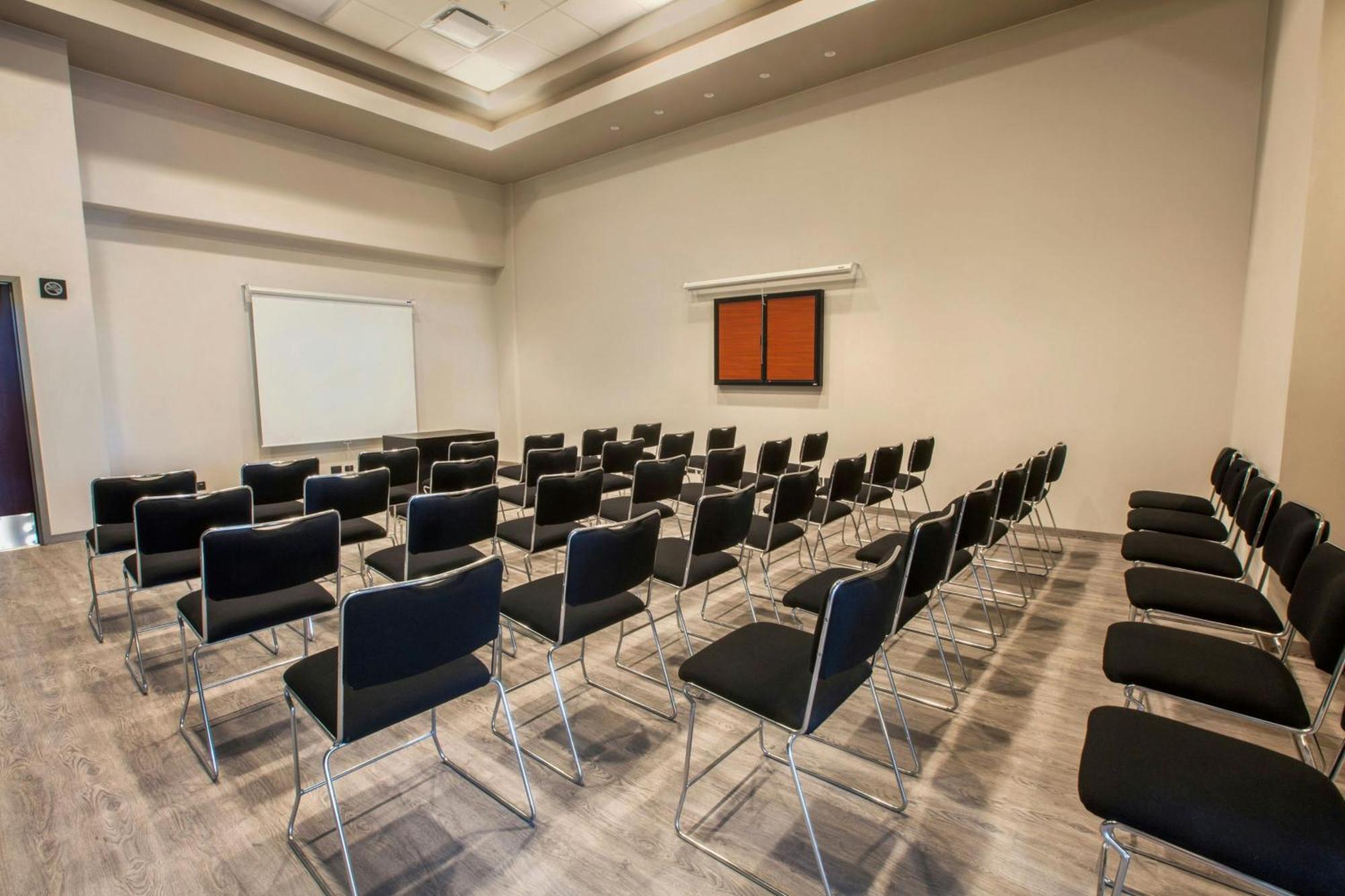 City Express Plus By Marriott Ensenada Exterior photo
