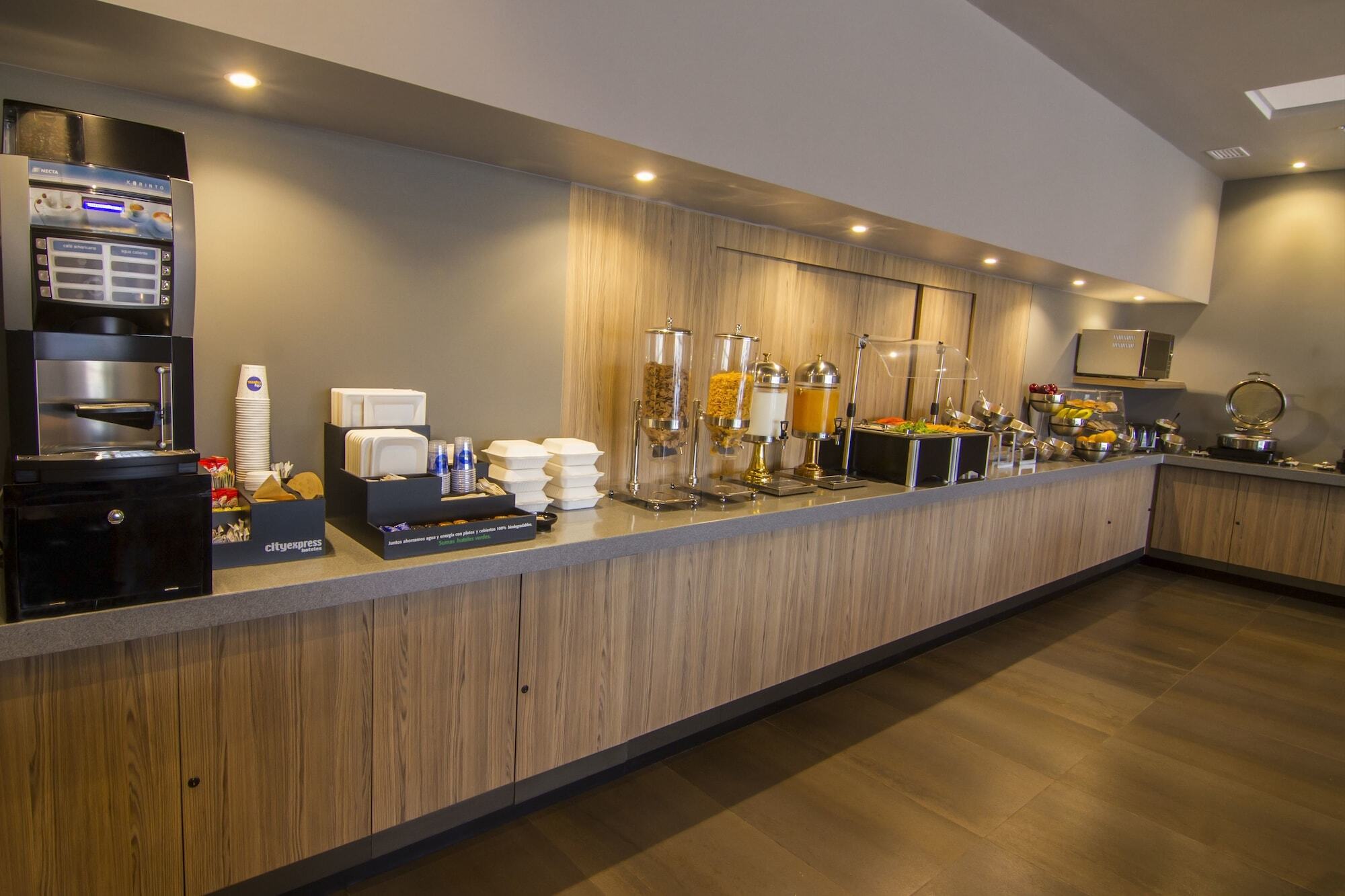 City Express Plus By Marriott Ensenada Exterior photo